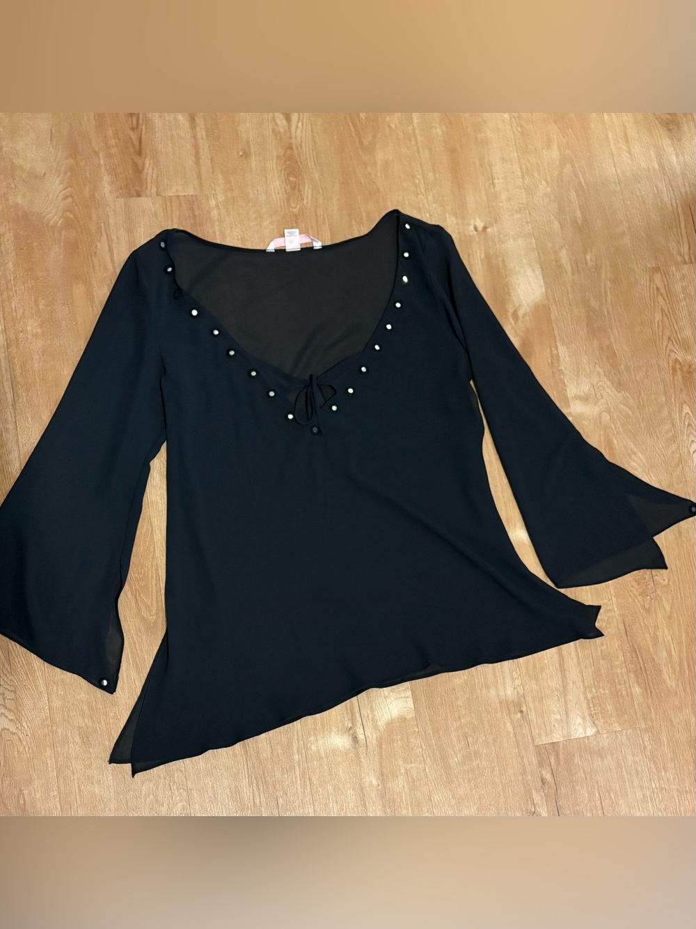 Victoria’s Secret black V-Neck Bell Sleeve sheer cover up XS/S